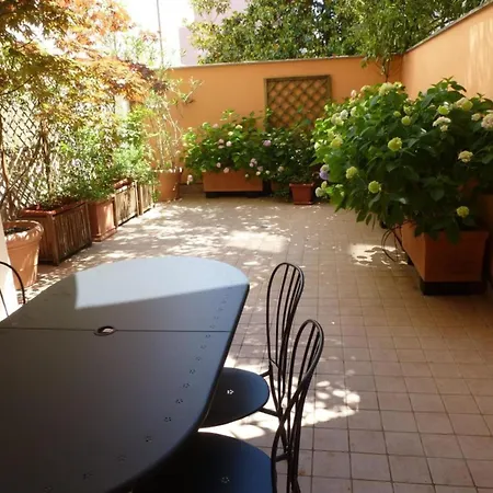 شقة Lovely Private Garden For Four In غرادو