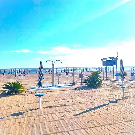 Lovely Private Garden For Four In Apartment Grado